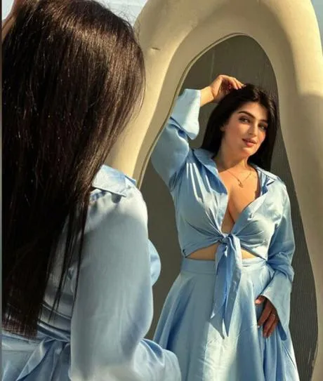 Sensual Massage By Female Therapist Near Delhi 1 of 4